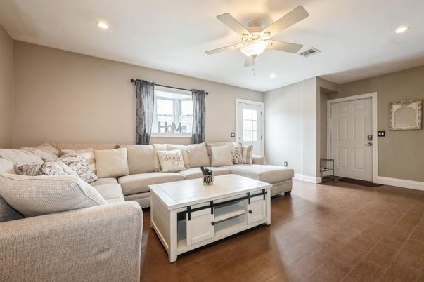 Interior, Living room, Recessed Lighting, Wood Texture Flooring