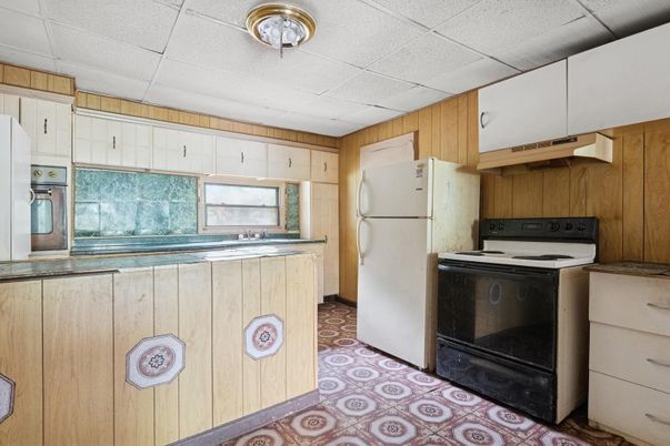 Interior, Kitchen, Wooden Walls