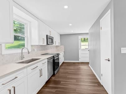 Interior, Kitchen, Recessed Lighting, Wood Texture Flooring