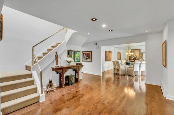 Chandelier, Dining room, Interior, Recessed Lighting, Wood Texture Flooring