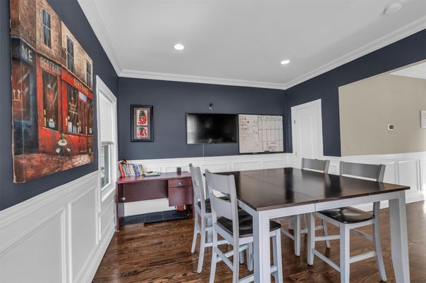 Home Office, Interior, Recessed Lighting, Wood Texture Flooring