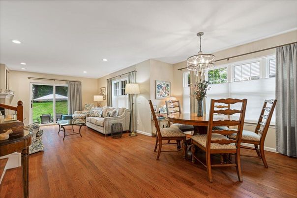 Dining room, Interior, Living room, Pendant Lights, Recessed Lighting, Wood Texture Flooring