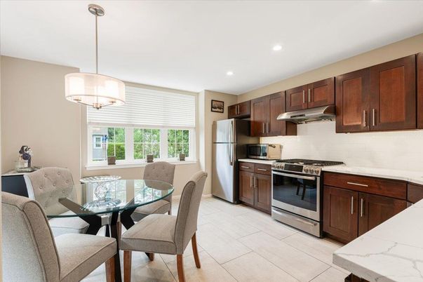 Dining room, Interior, Kitchen, Pendant Lights, Recessed Lighting