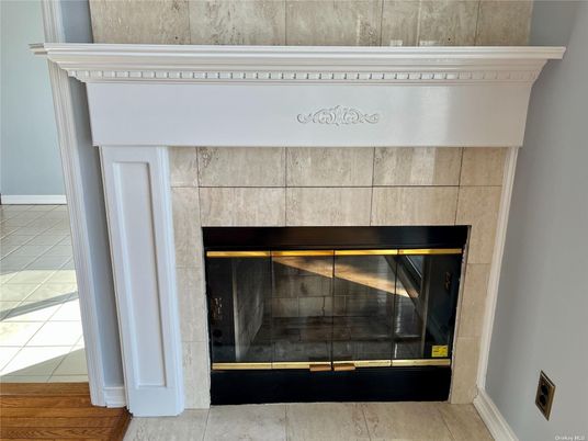 Fireplace, Interior