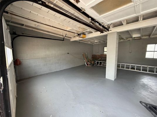 Garage, Interior