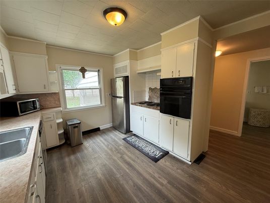Interior, Kitchen, Wood Texture Flooring
