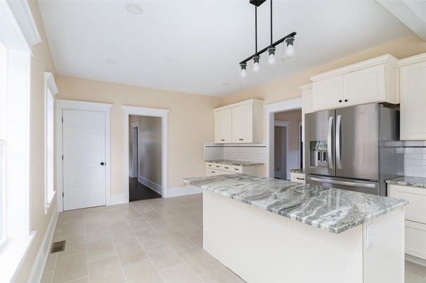 Interior, Kitchen, Pendant Lights, Stainless Steel Appliances