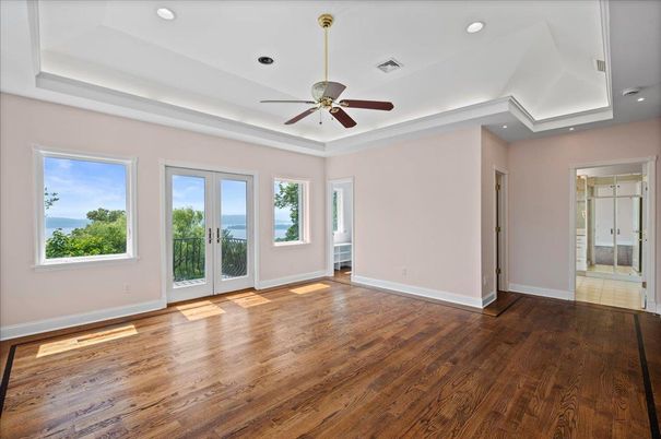 Empty room, Interior, Recessed Lighting, Water, Wood Texture Flooring