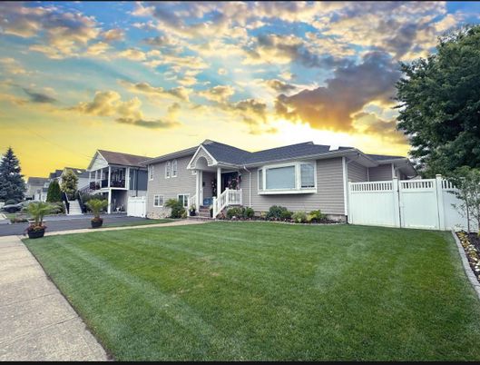 Backyard, Exterior, Facade, Ranch