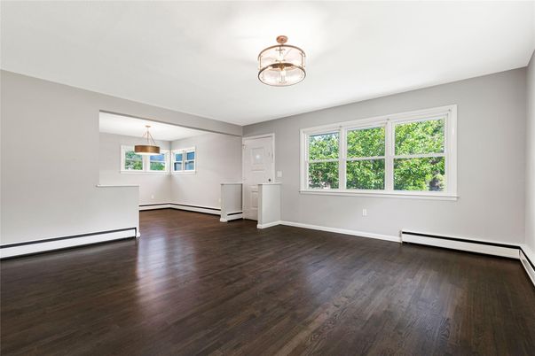 Empty room, Interior, Pendant Lights, Wood Texture Flooring