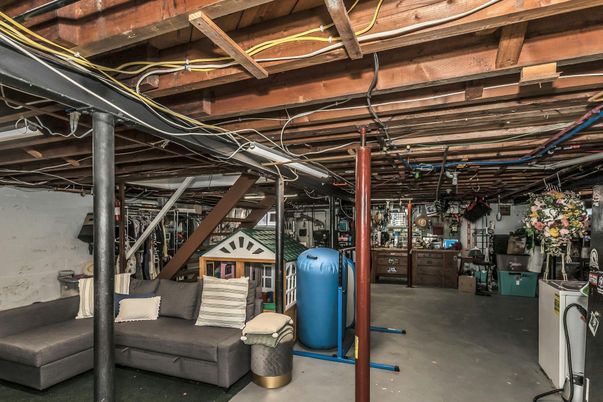 Interior, Wooden Beams