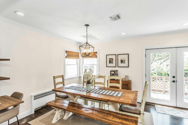 Chandelier, Dining room, Interior, Pendant Lights, Recessed Lighting, Wood Texture Flooring