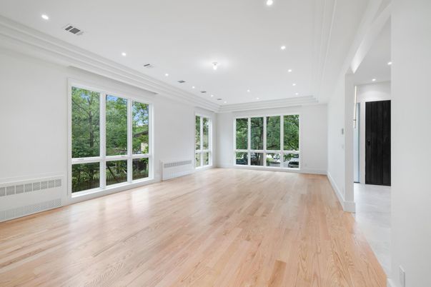 Empty room, Interior, Recessed Lighting, Wood Texture Flooring