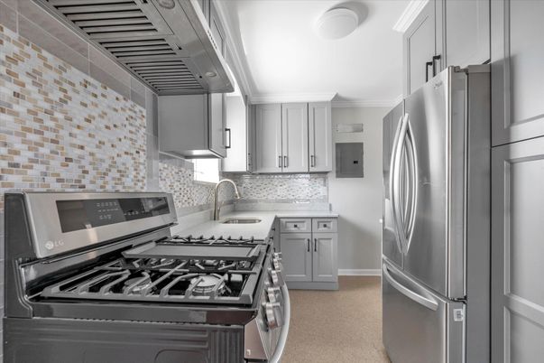 Interior, Kitchen, Stainless Steel Appliances