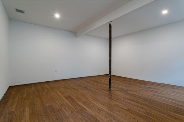 Empty room, Interior, Recessed Lighting, Wood Texture Flooring