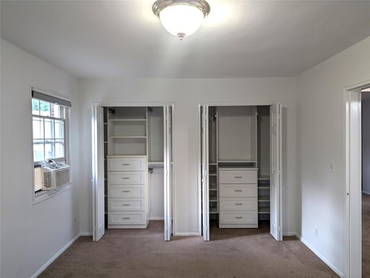 Interior, Walk-in Closets