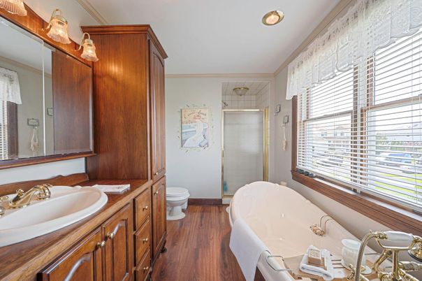 Bathroom, Free Standing Baths, Interior, Recessed Lighting, Wood Texture Flooring