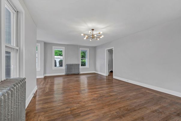 Empty room, Interior, Pendant Lights, Wood Texture Flooring