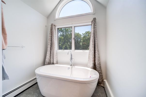 Bathroom, Free Standing Baths, Interior