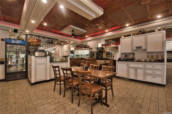 Dining room, Interior, Recessed Lighting