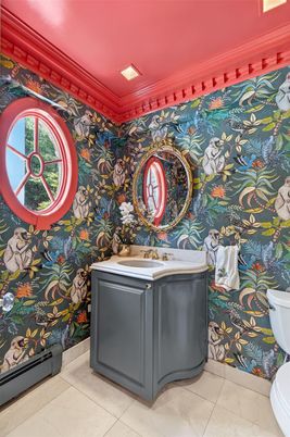 Bathroom, Interior, Recessed Lighting