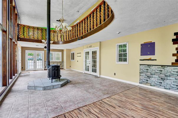 Chandelier, Fireplace, Interior, Wood Texture Flooring