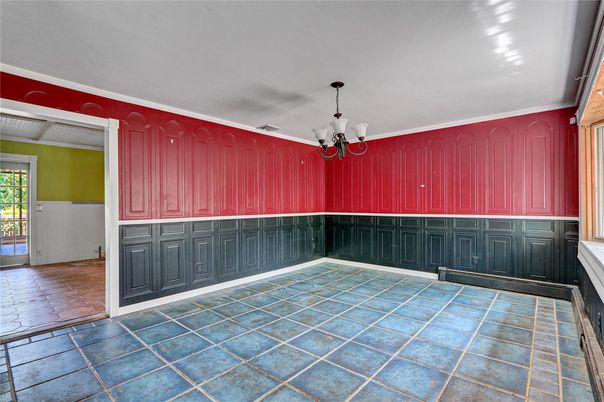 Chandelier, Empty room, Interior