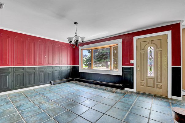 Chandelier, Empty room, Interior