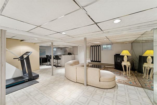 Fitness Equipment, Interior, Recessed Lighting