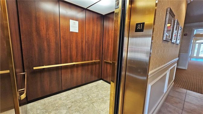 Elevator, Interior, Wooden Walls