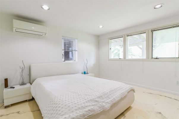 Bedroom, Interior, Marble, Recessed Lighting