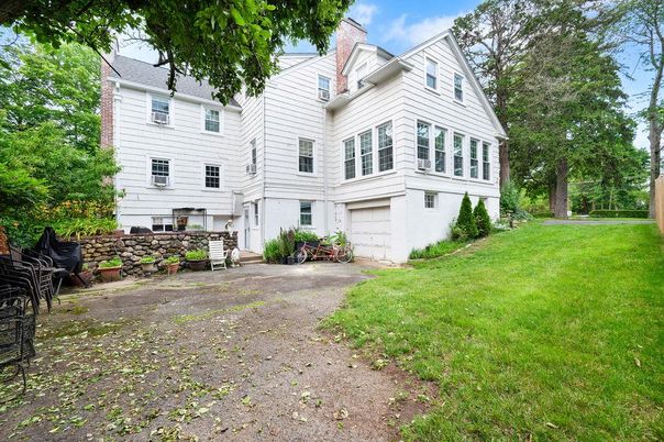 Attached, Backyard, Exterior, Facade, Rowhouse