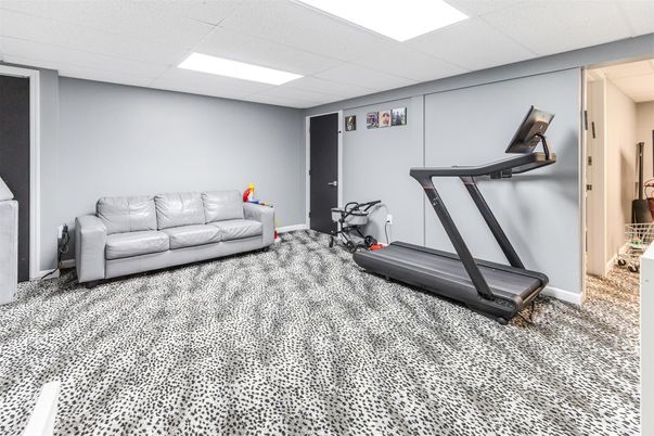 Fitness Equipment, Interior, Recessed Lighting