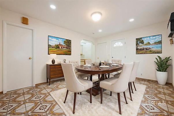 Dining room, Interior, Recessed Lighting