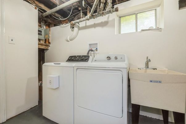 Interior, Washer
