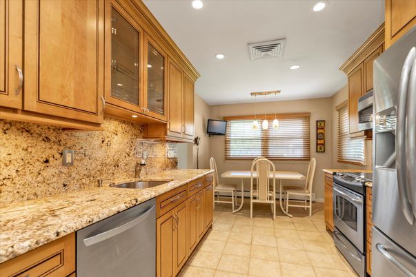 Dining room, Interior, Kitchen, Pendant Lights, Recessed Lighting