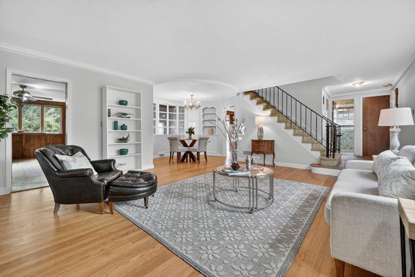 Chandelier, Dining room, Interior, Living room, Wood Texture Flooring