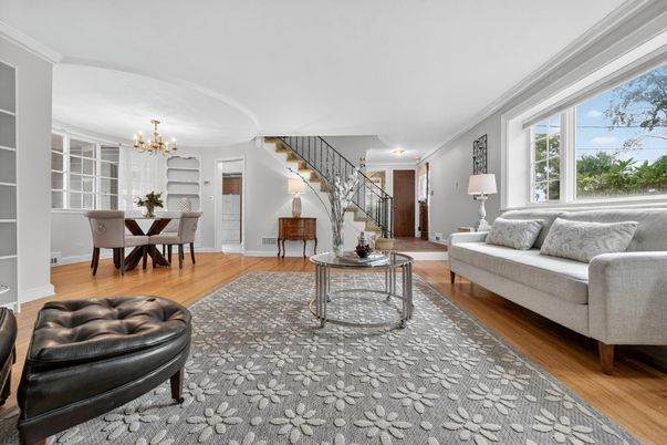 Chandelier, Dining room, Interior, Living room, Wood Texture Flooring