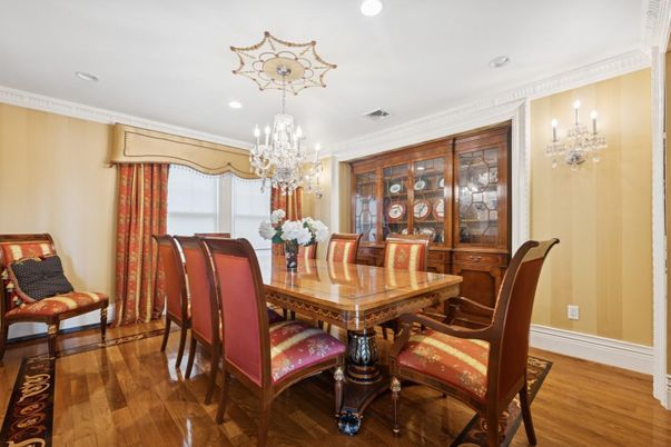 Chandelier, Dining room, Interior, Recessed Lighting, Wood Texture Flooring
