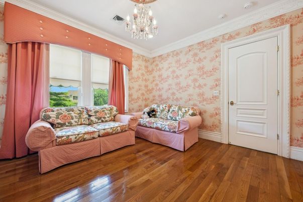 Chandelier, Interior, Living room, Recessed Lighting, Wood Texture Flooring