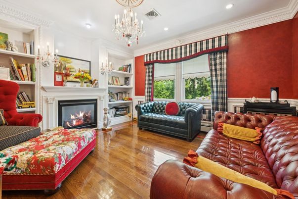 Chandelier, Fireplace, Interior, Living room, Piano, Recessed Lighting, Wood Texture Flooring