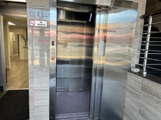 Elevator, Interior