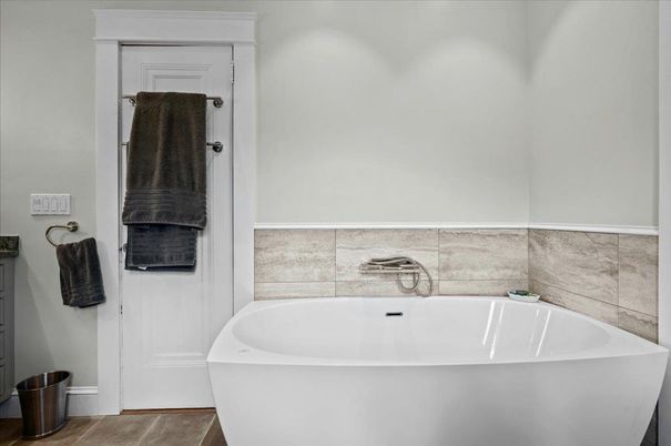 Bathroom, Free Standing Baths, Interior