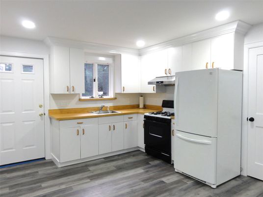 Interior, Kitchen, Recessed Lighting, Wood Texture Flooring