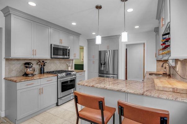 Interior, Kitchen, Pendant Lights, Recessed Lighting, Stainless Steel Appliances