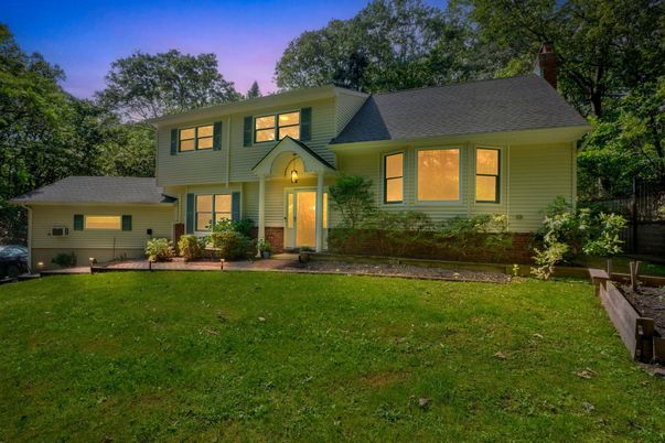 Backyard, Exterior, Facade, Farmhouse