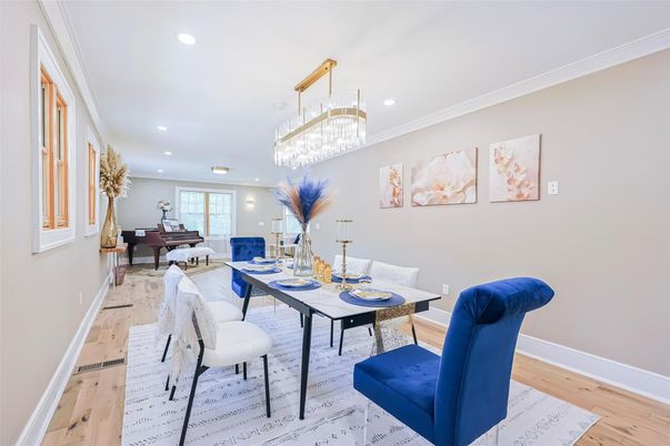 Chandelier, Dining room, Interior, Living room, Piano, Recessed Lighting, Wood Texture Flooring