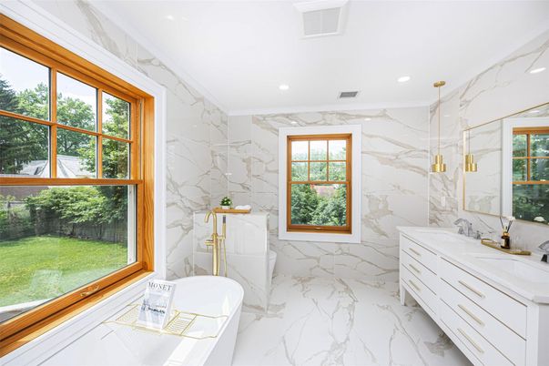 Bathroom, Interior, Marble, Marble Walls, Recessed Lighting