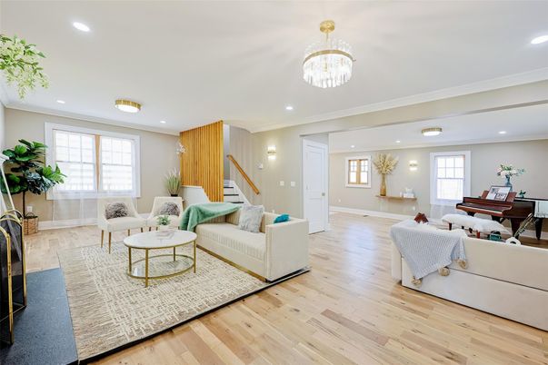 Chandelier, Interior, Living room, Piano, Recessed Lighting, Wood Texture Flooring