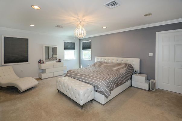 Bedroom, Chandelier, Interior, Recessed Lighting